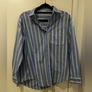 Aeropostale Blue and White Striped Women’s Shirt